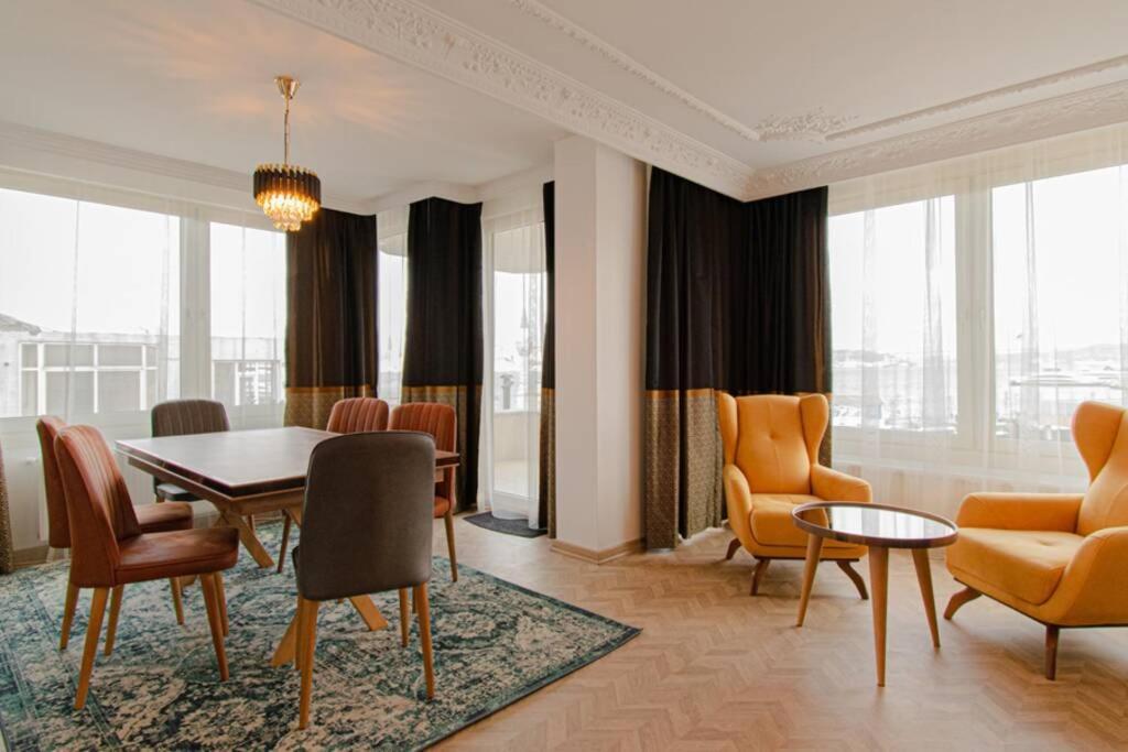 Charming Suite Bosphorus View イスタンブール エクステリア 写真